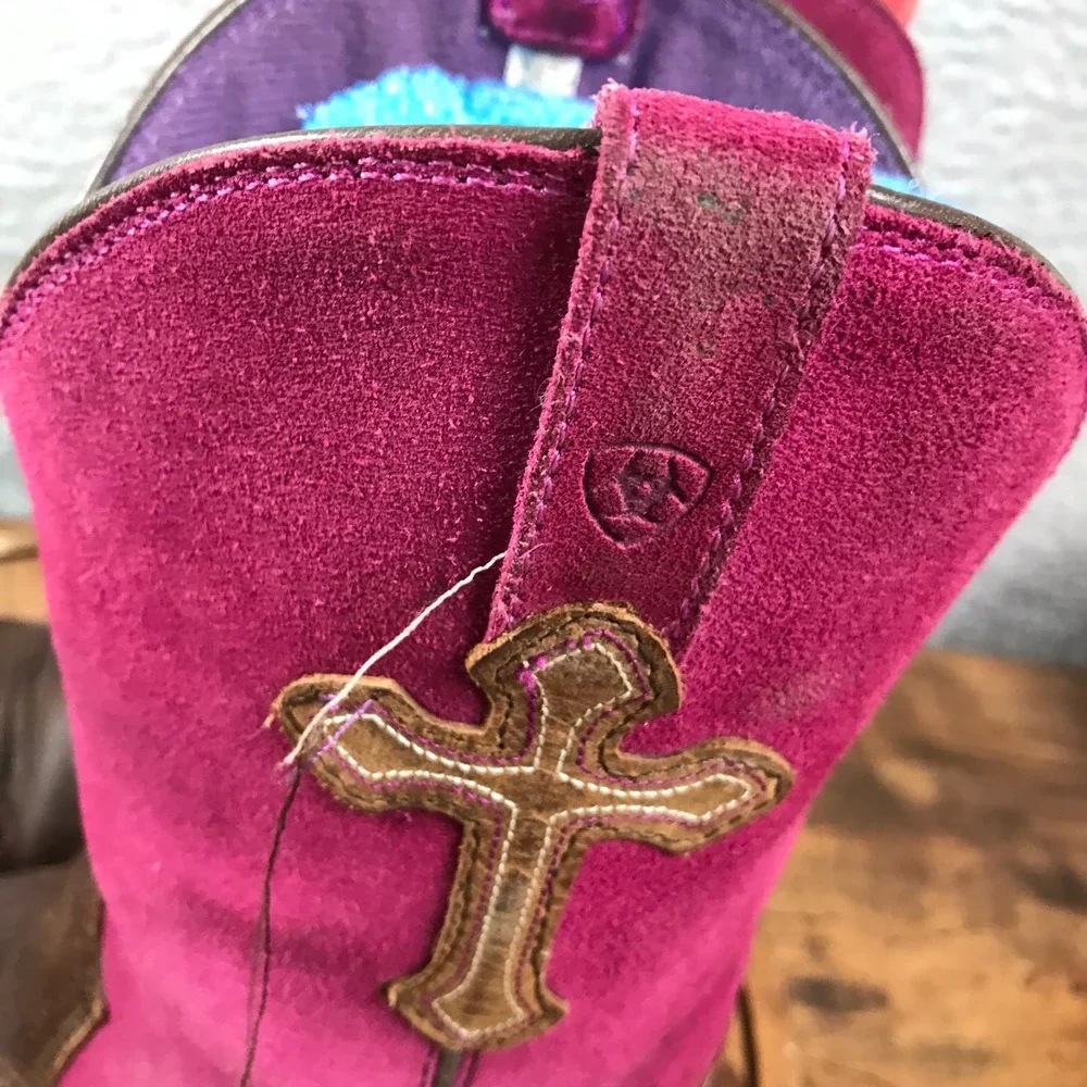 Ariat Crossroads Boots Girls 5.5 Womens 7 Fuschia Suede Cross Embellish Cowgirl
